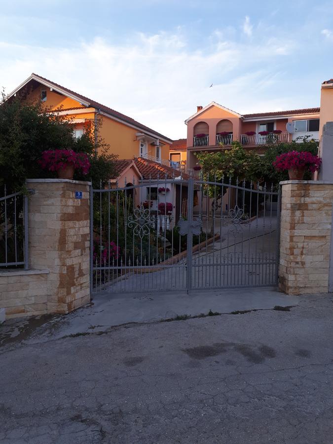 Tutina